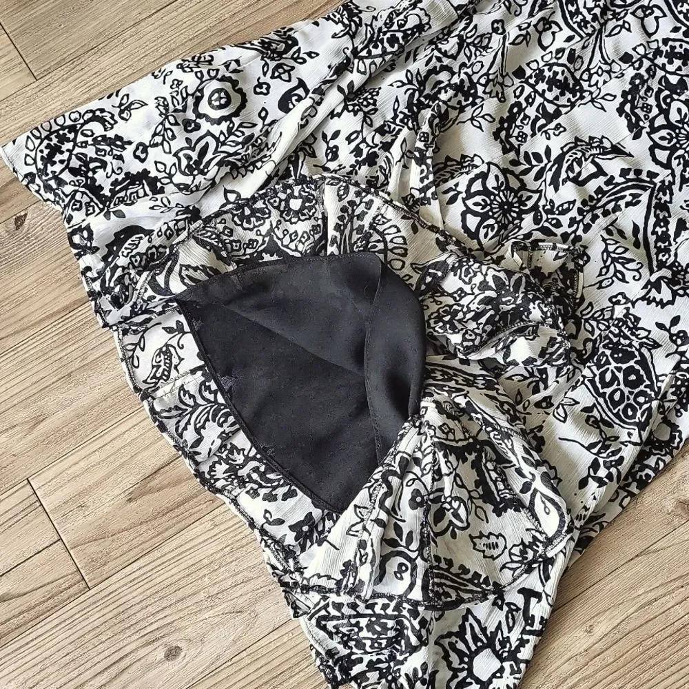 ICE crepe pleated flirty skirt